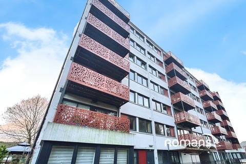 undefined, London Road, High Wycombe, Buckinghamshire, HP11