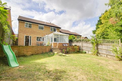 undefined, The Oaks, Haywards Heath, RH16