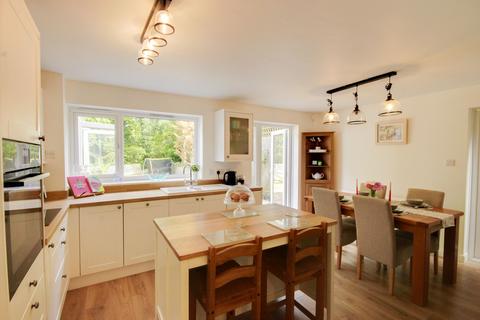 undefined, The Oaks, Haywards Heath, RH16