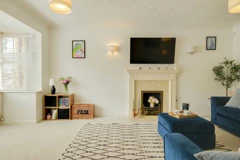 undefined, The Oaks, Haywards Heath, RH16