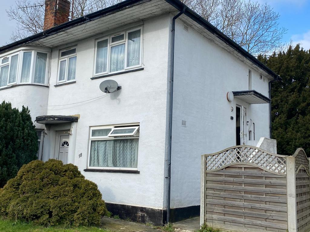 Three Bedroom Maisonette for sale