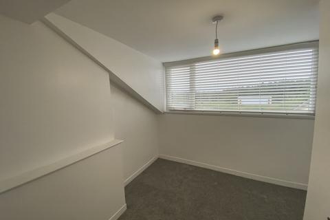 undefined, Efail Castell, Pentir, Gwynedd, LL57