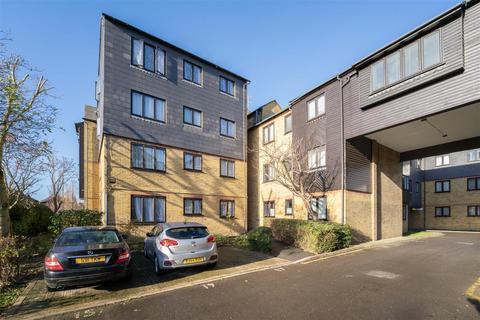3 bedroom apartment for sale, Greenford Avenue, London