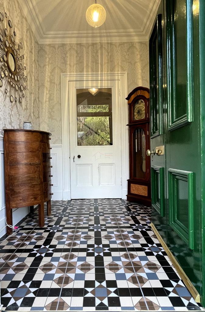 Vestibule.JPG