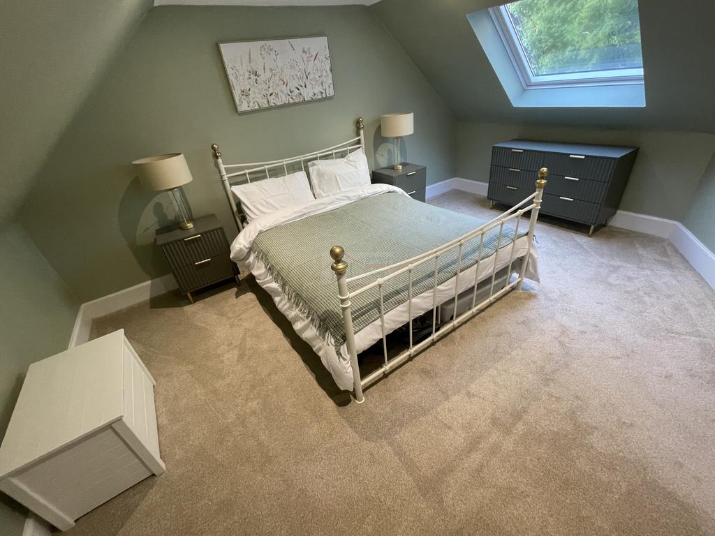 Bedroom 3a.JPG