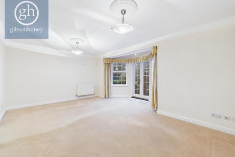 undefined, Ducks Hill Road, Northwood HA6