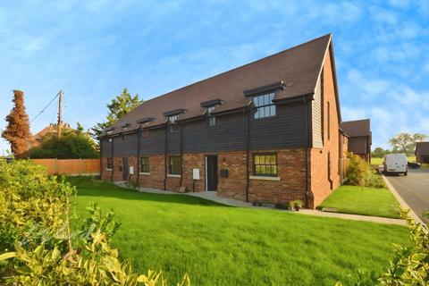 4 bedroom semi-detached house to rent, Old Orchard Drive Monkton CT12