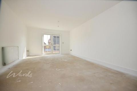 4 bedroom semi-detached house to rent, Old Orchard Drive Monkton CT12