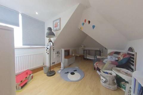 undefined, The Warren, Worcester Park KT4