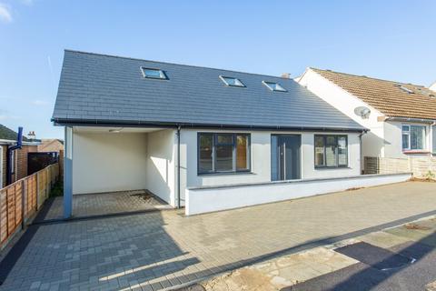 4 bedroom bungalow for sale, Herne Avenue, Herne Bay, Kent, CT6