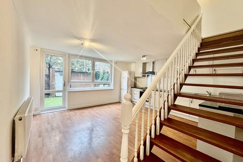 undefined, Westbridge Road, London SW11