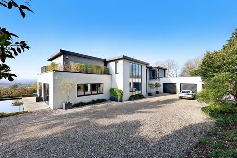 6 bedroom detached house to rent, Harvest Hill, Bourne End, SL8