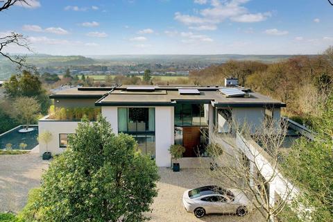 6 bedroom detached house to rent, Harvest Hill, Bourne End, SL8