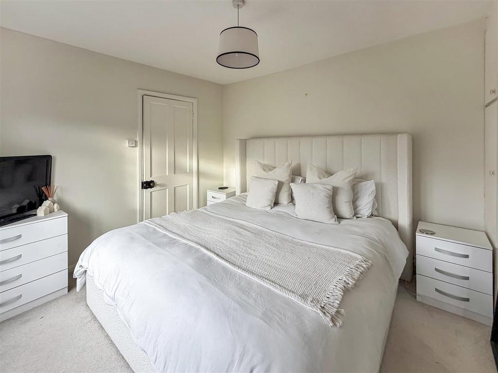 New bed 1a.jpg