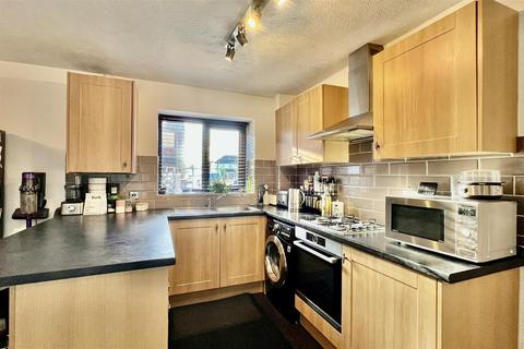 2 bedroom end of terrace house for sale, Jessop Avenue, Norwood Green UB2