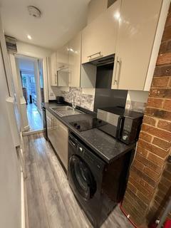 undefined, Lonsdale Drive, Oakwood