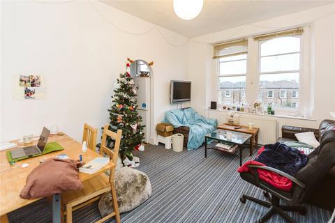 3 bedroom apartment to rent, Clifton Park Road, Bristol BS8