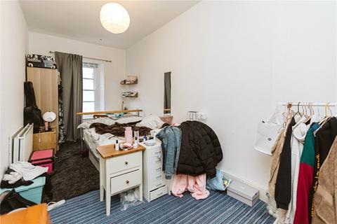 3 bedroom apartment to rent, Clifton Park Road, Bristol BS8