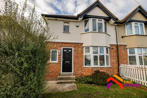 3 bedroom semi-detached house to rent, Underwood Road, High Wycombe HP13