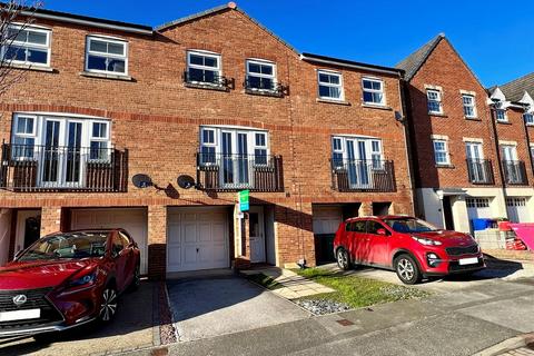 undefined, Kings Court, Market Weighton