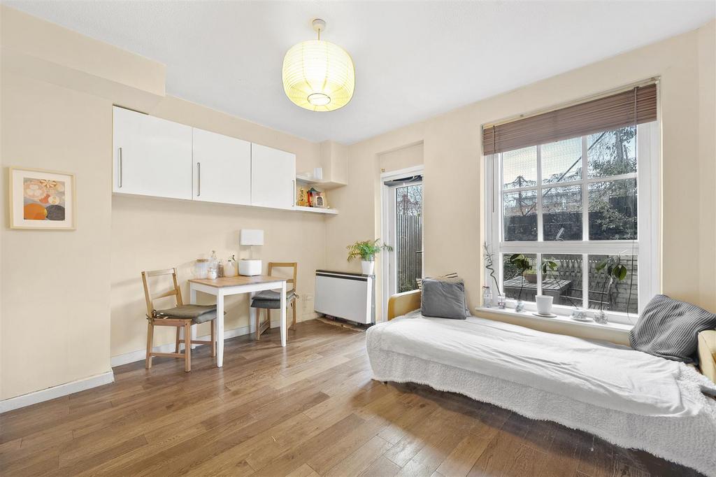 Lounge/Kitchen