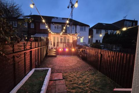 undefined, Greenford Road, Greenford, UB6