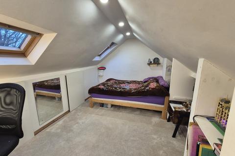 undefined, Greenford Road, Greenford, UB6