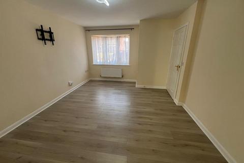 3 bedroom detached house for sale, NO FEES - NO CHAIN Scott Avenue, Rothwell, Kettering