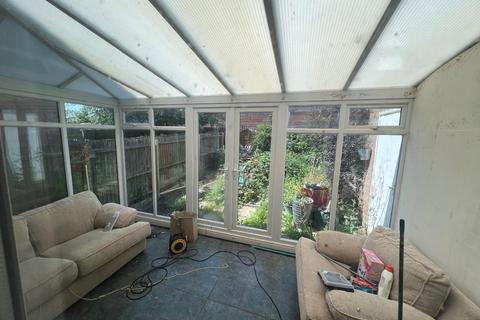 3 bedroom detached house for sale, NO FEES - NO CHAIN Scott Avenue, Rothwell, Kettering