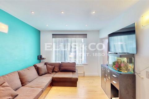 undefined, Greenford Road, Greenford, UB6
