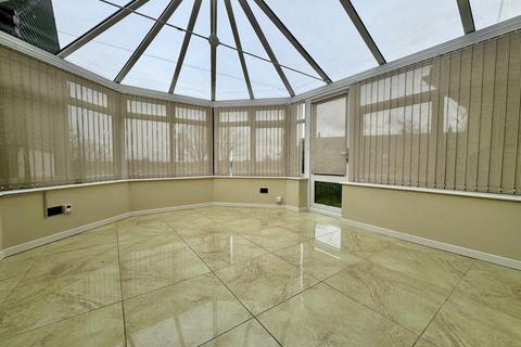 3 bedroom end of terrace house for sale, Dinam Road, Caergeiliog, LL65