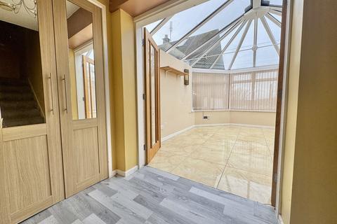 3 bedroom end of terrace house for sale, Dinam Road, Caergeiliog, LL65