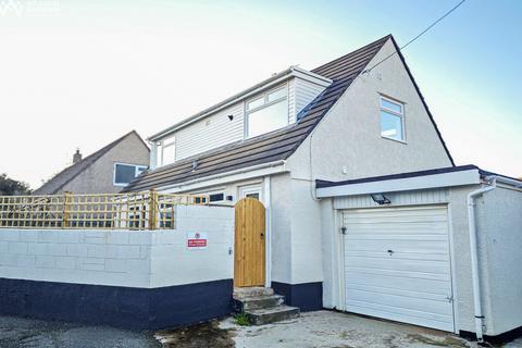 undefined, Bron Y Felin, Llangefni, LL77