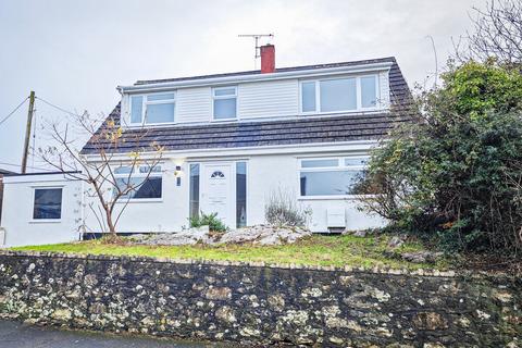 4 bedroom detached house for sale, Bron Y Felin, Llangefni, LL77