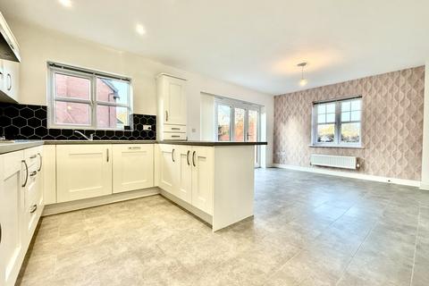 4 bedroom detached house to rent, Hartford Crescent, Preston PR4