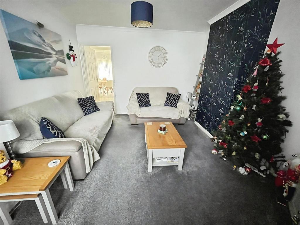 Lounge1.jpeg