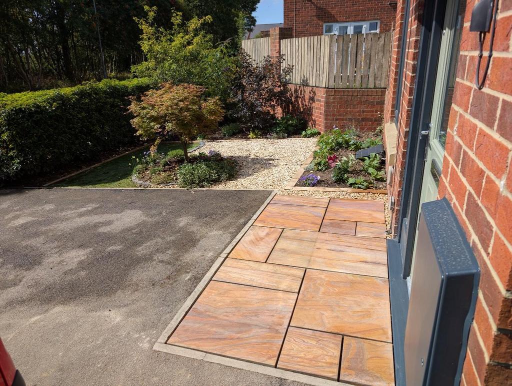 Garden 1.jpg