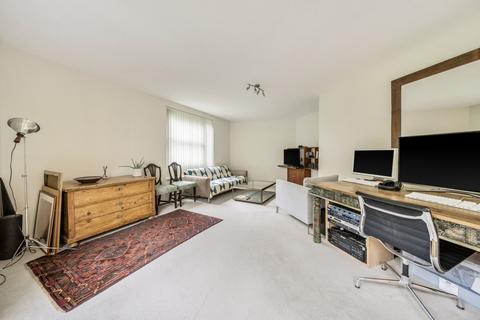 undefined, Heathside, Weybridge, Surrey, KT13