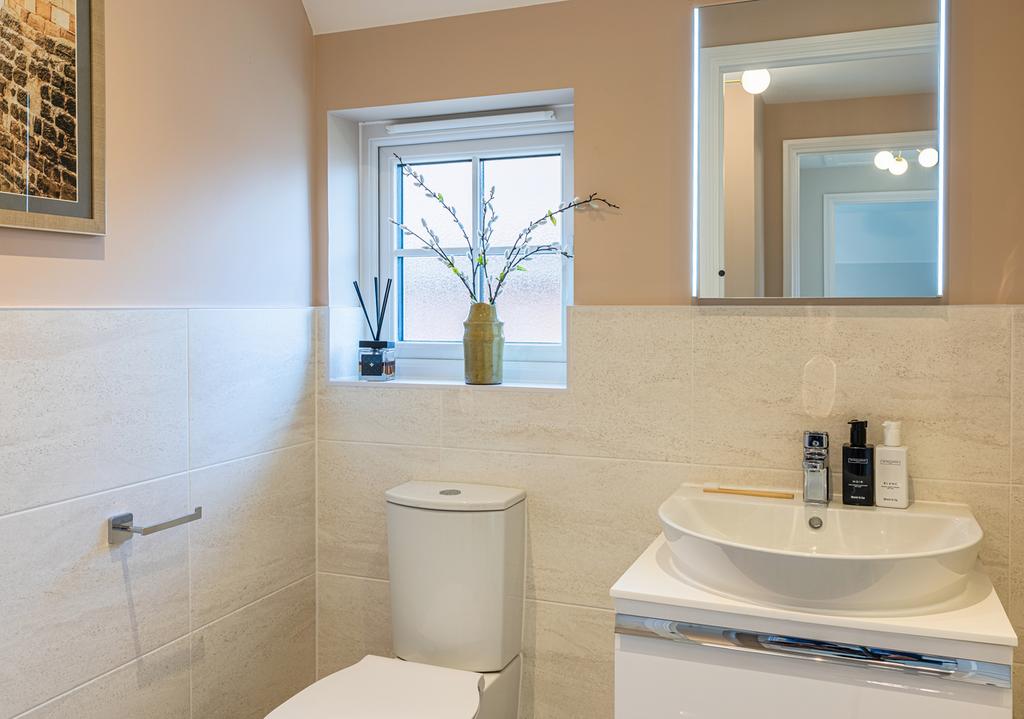 En suite in the Marlow