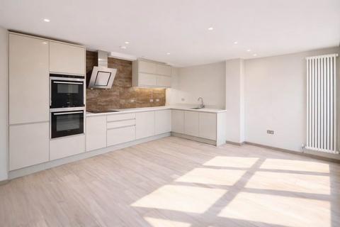 1 bedroom flat for sale, Wickham House, King Street, Richmond, TW9
