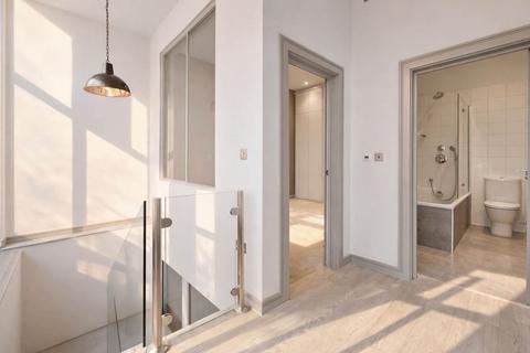 1 bedroom flat for sale, Wickham House, King Street, Richmond, TW9