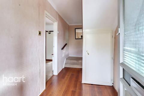 undefined, Mungo Park Road, Rainham