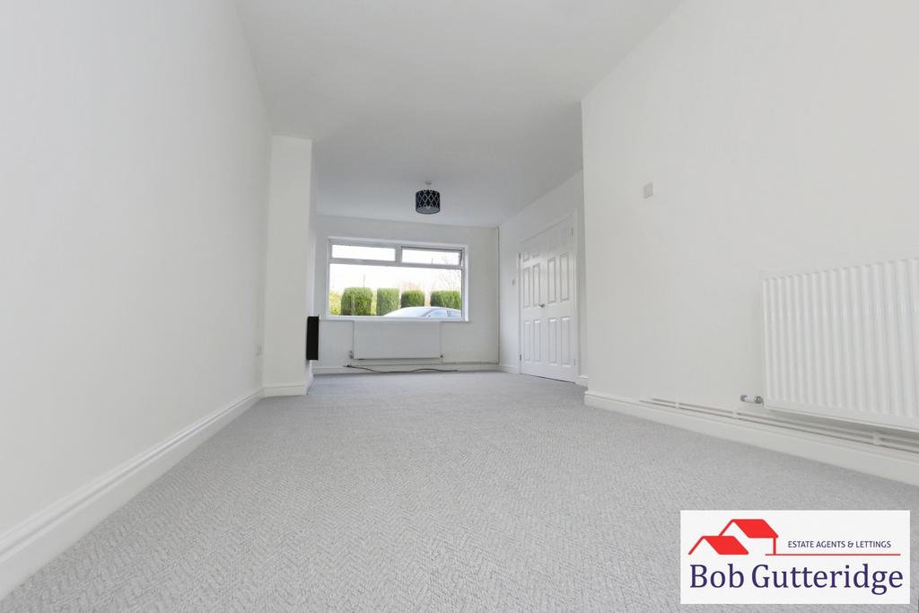 "l" shaped open plan lounge / diner