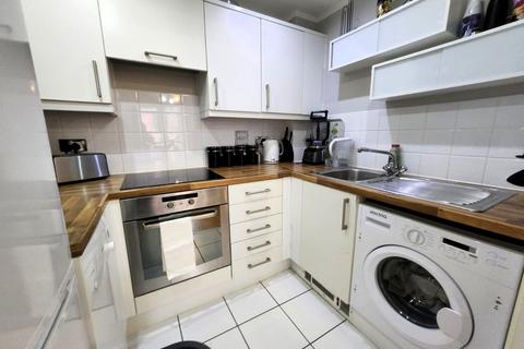 1 bedroom apartment for sale, Wooldridge Close, Feltham