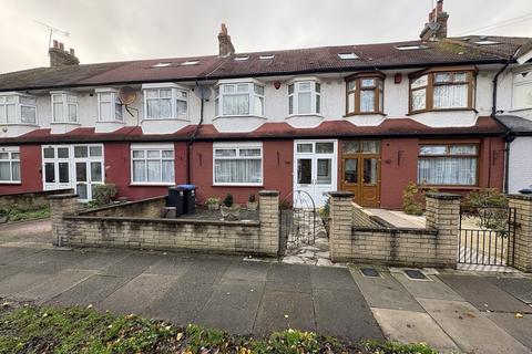 undefined, Princes Avenue, London N13