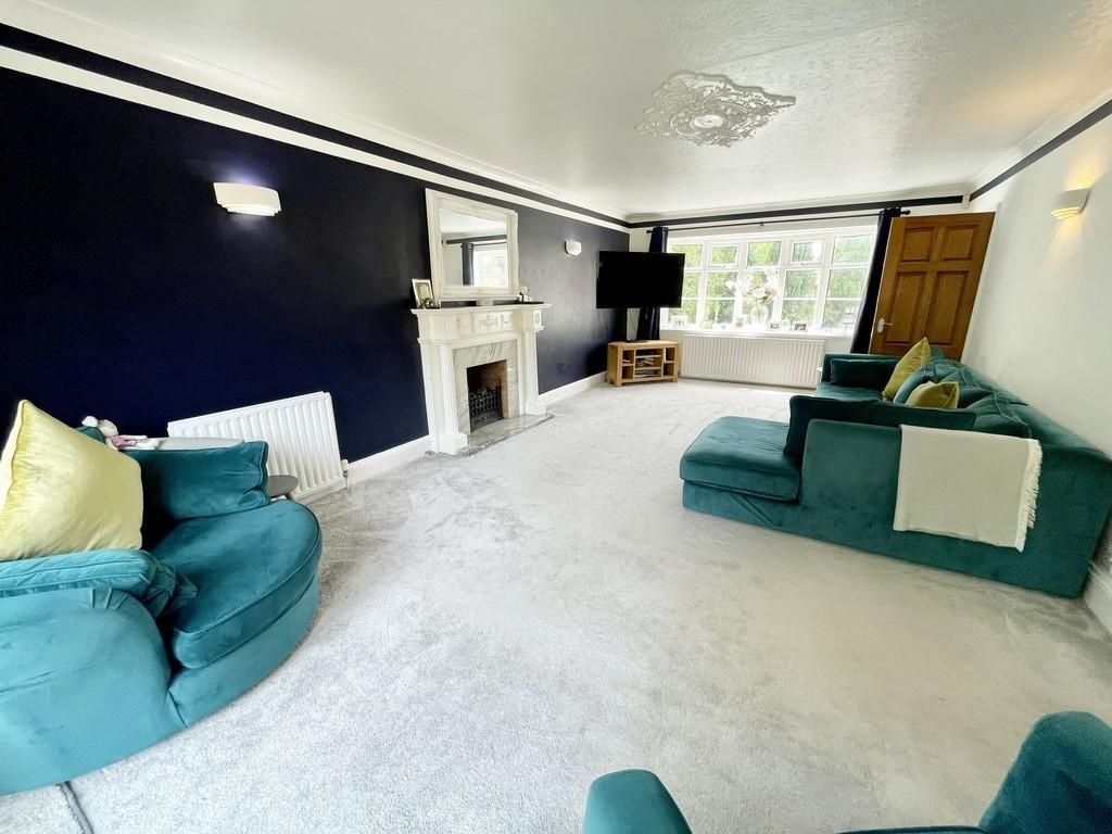 51639 100393021621 img 06 0000