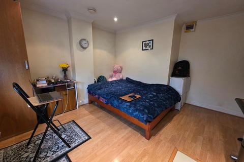 undefined, Garthland Drive, Barnet