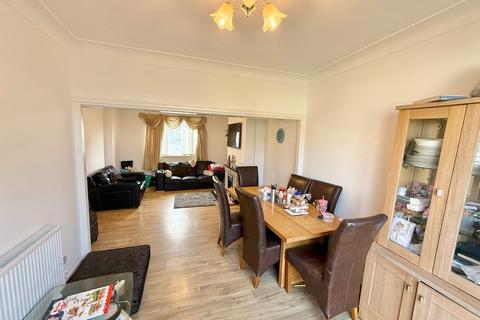3 bedroom semi-detached house for sale, Parkway, Sketty, Swansea