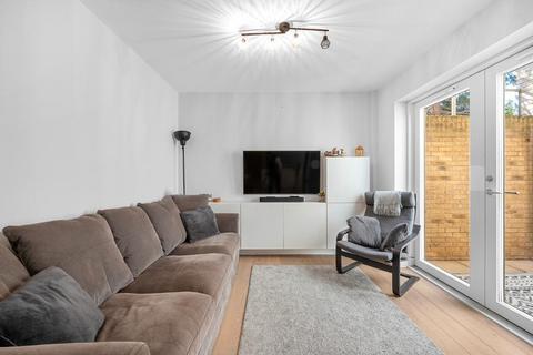 2 bedroom apartment for sale, Longmans Mews, Raynes Park, London, SW20 8DH