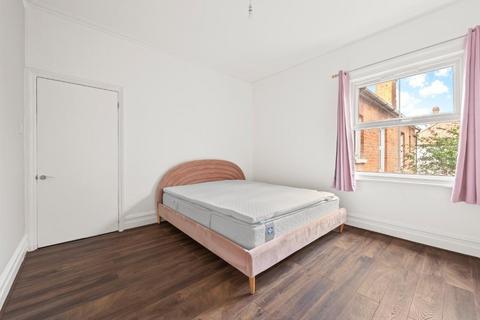 4 bedroom maisonette for sale, Kingston Road, Wimbledon Chase, London, SW20 8LB